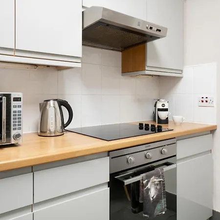 Apartment Cosy - Central - - 2 Bedroom - 1 Bathroom *